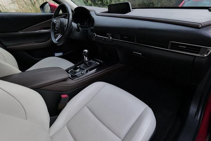 Rot Gebraucht 2021 Mazda CX-30 Exclusive SUV | 21.350 € (Guter Preis) - Bild 1/4