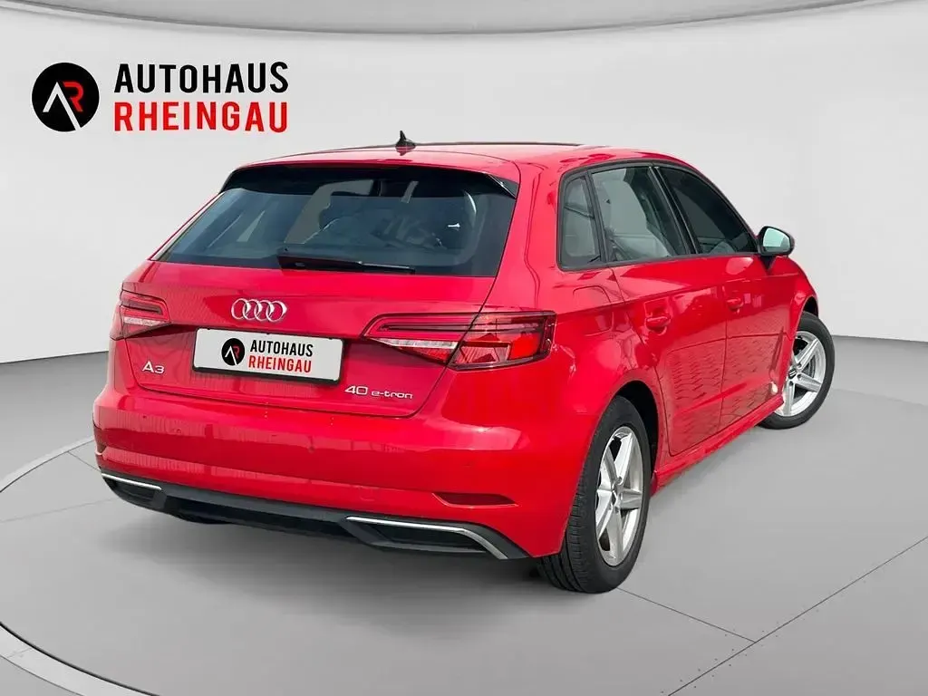 Gebraucht Audi e-tron Advanced 204 PS (150 kW) 2020 Tangorot metallic (metallic) SUV
