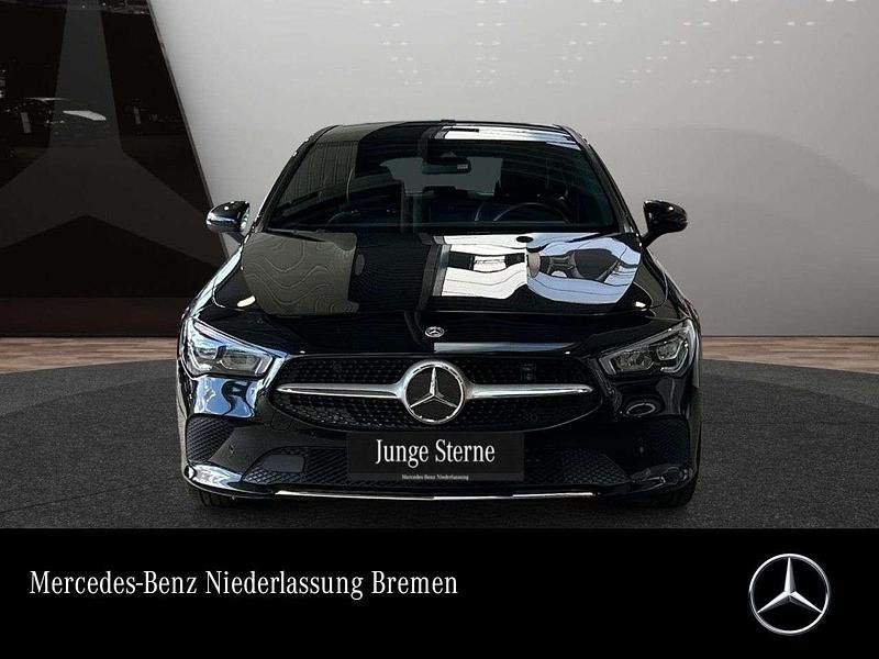 Schwarz Gebraucht 2022 Mercedes CLA200 Progressive Limousine | 25.990 € (Superpreis) - Bild 1/3