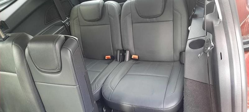 Gebraucht Ford C-MAX Titanium 150 PS (110 kW) 2016 Rot Van / Kleinbus