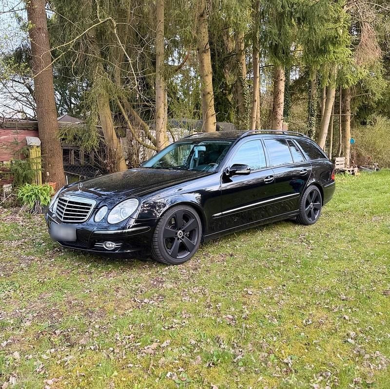 Gebraucht Mercedes E350 272 PS (200 kW) 2007 Schwarz Kombi