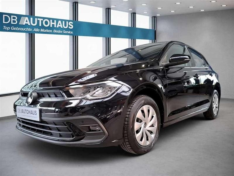 Gebraucht VW Polo Life 95 PS (69 kW) 2023 Schwarz Kleinwagen