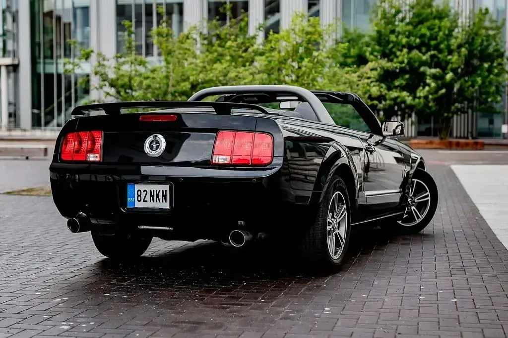 Gebraucht Ford Mustang 213 PS (156 kW) 2006 Silber