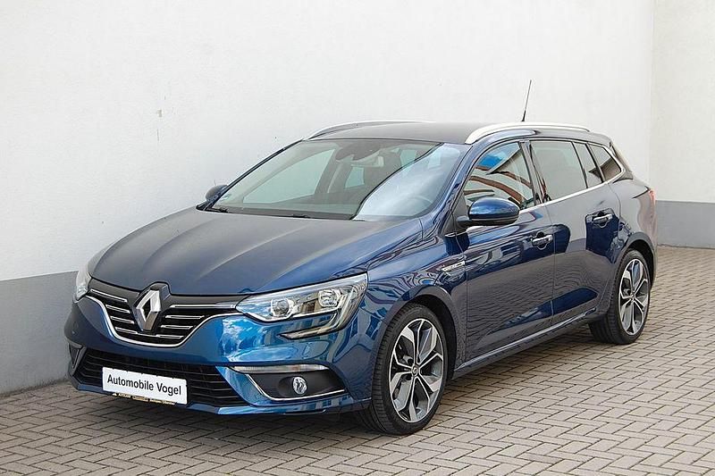 Blau Gebraucht 2019 Renault Mégane IV Bose Edition Limousine | 16.690 € (Fairer Preis) - Bild 1/4