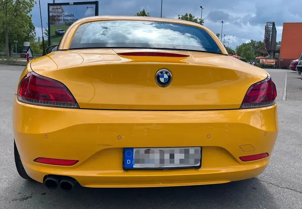 Gebraucht BMW Z4 Sport Line 265 PS (194 kW) 2011 Gelb Cabrio
