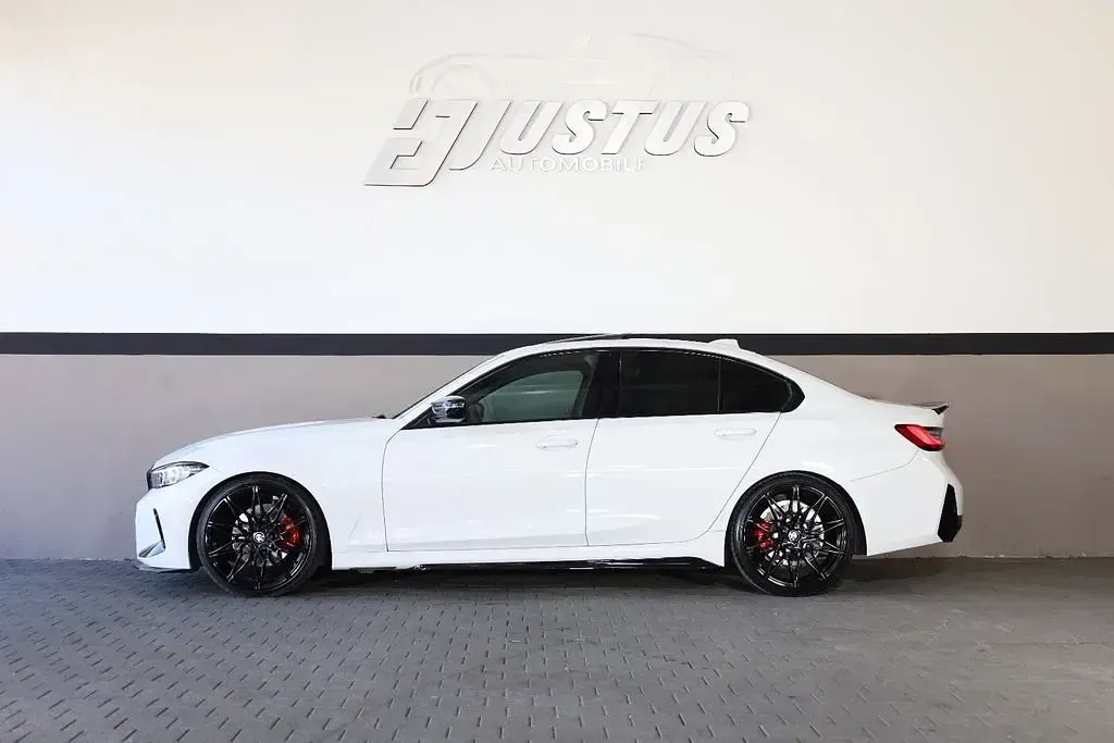 Gebraucht BMW 330 Performance 258 PS (189 kW) 2020 Weiß Limousine