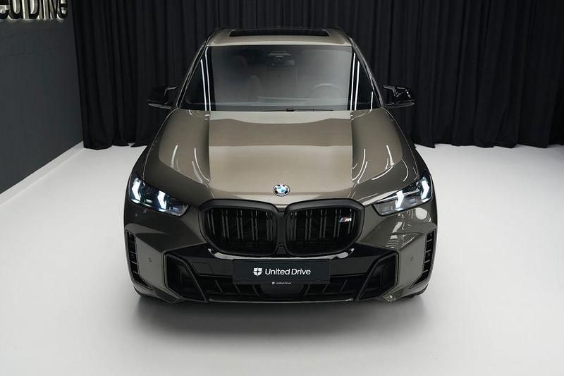 Gebraucht BMW X5 M Sport 530 PS (389 kW) 2024 Grün SUV