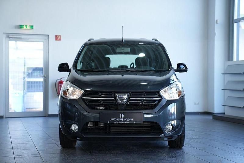 Gebraucht Dacia Lodgy Comfort 102 PS (75 kW) 2021 Grau Van / Kleinbus