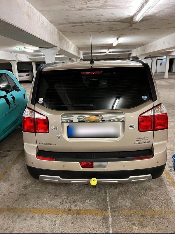 Gebraucht Chevrolet Orlando 165 PS (121 kW) 2012 Gold Van / Kleinbus