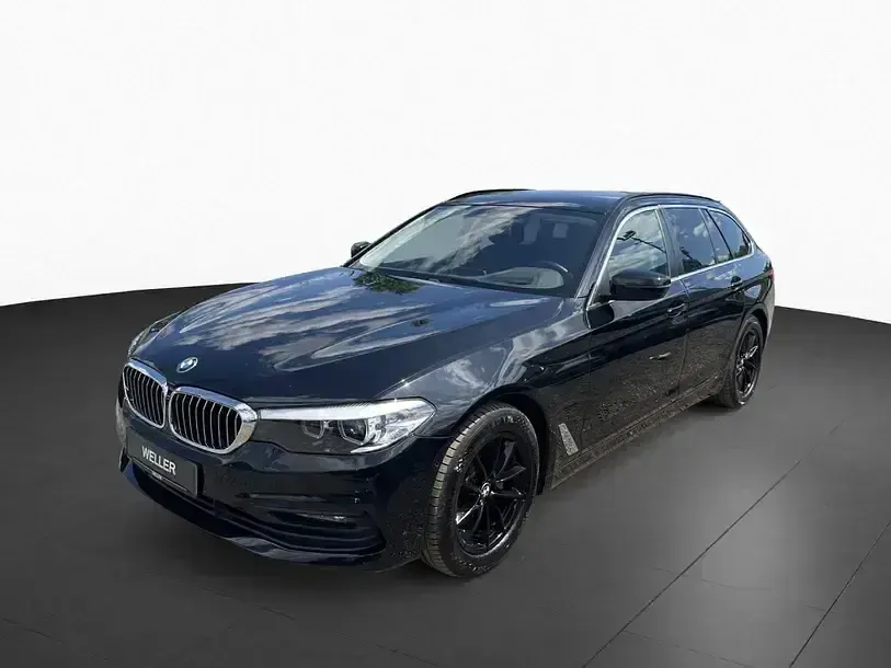 Gebraucht BMW 520 Performance 190 PS (139 kW) 2019 Black sapphire (schwarz) Kombi