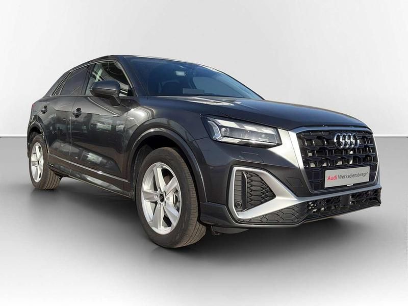 Gebraucht Audi Q2 S-Line 150 PS (110 kW) 2025 Daytonagrau perleffekt SUV