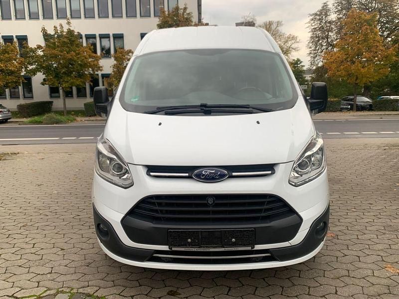 Weiß Gebraucht 2018 Ford Transit Custom Trend Limousine | 13.699 € (Guter Preis) - Bild 1/4