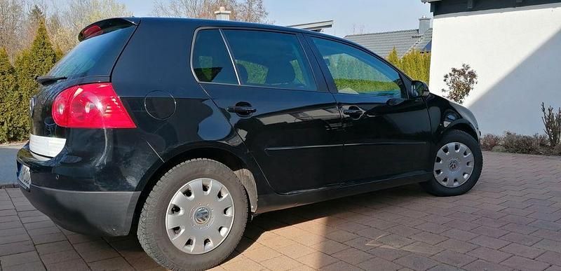 Gebraucht VW Golf V 102 PS (75 kW) 2007 Schwarz Limousine