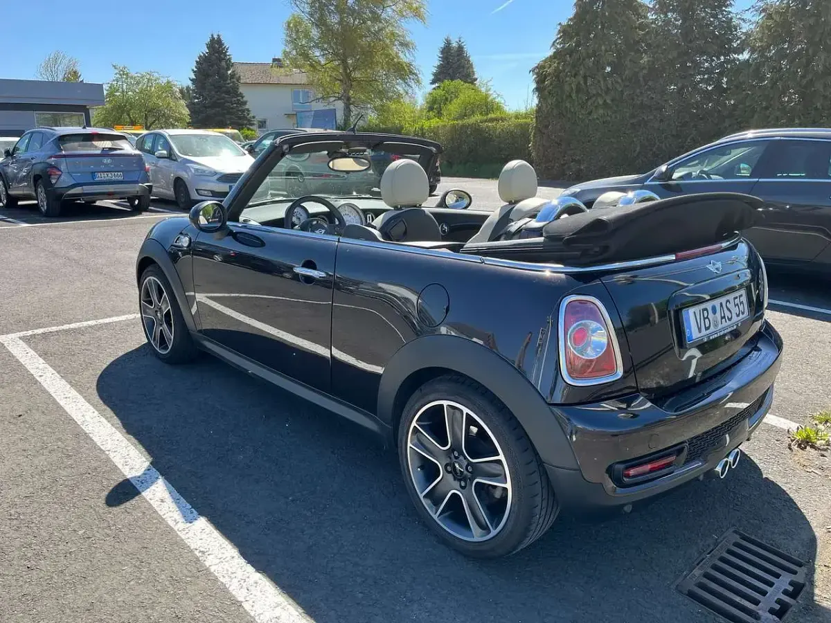 Gebraucht Mini Cooper SD Cabriolet 143 PS (105 kW) 2013 Iced chocolate metallic Cabrio
