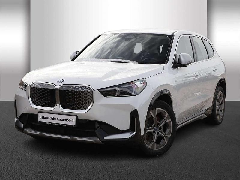Gebraucht BMW iX1 xLine 230 kW (313 PS) 2023 Alpinweiß SUV
