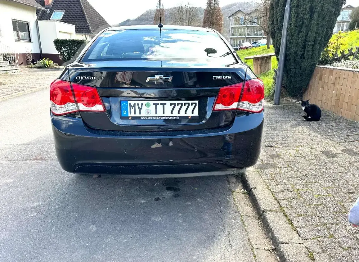 Gebraucht Chevrolet Cruze 148 PS (108 kW) 2011 Schwarz Limousine