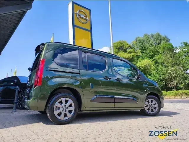 Gebraucht Opel Combo Life 131 PS (96 kW) 2026 Van / Kleinbus