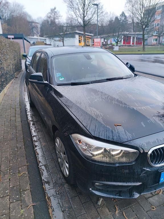 Gebraucht BMW 116 Advantage 109 PS (80 kW) 2015 Schwarz Kleinwagen