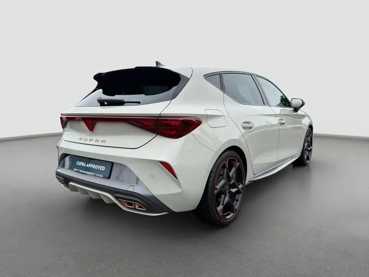 Gebraucht Cupra Leon VZ 272 PS (200 kW) 2025 Grau Limousine