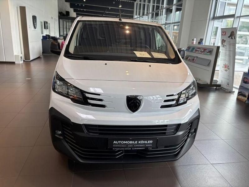 Gebraucht Peugeot Expert 177 PS (130 kW) 2024 Weiss icy Van