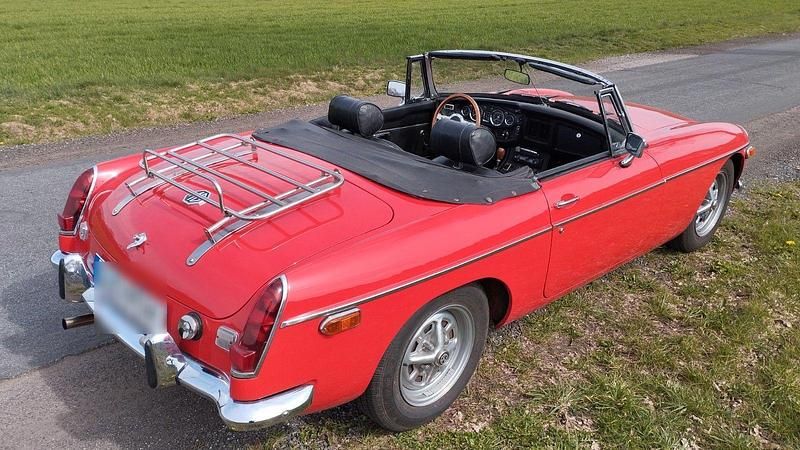 Gebraucht MG B 98 PS (72 kW) 1972 Rot Cabrio