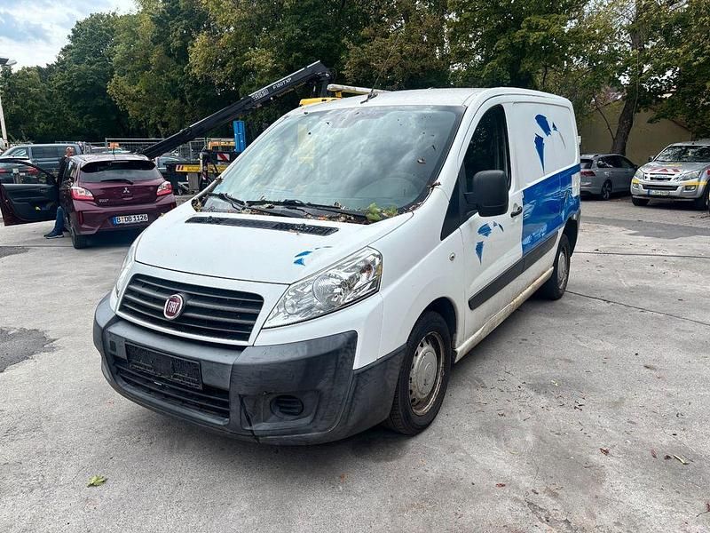 Weiß Gebraucht 2015 Fiat Scudo Van / Kleinbus | 3.400 € (Guter Preis) - Bild 1/4
