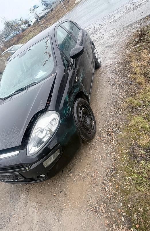 Gebraucht Fiat Punto 75 PS (55 kW) 2010 Kleinwagen