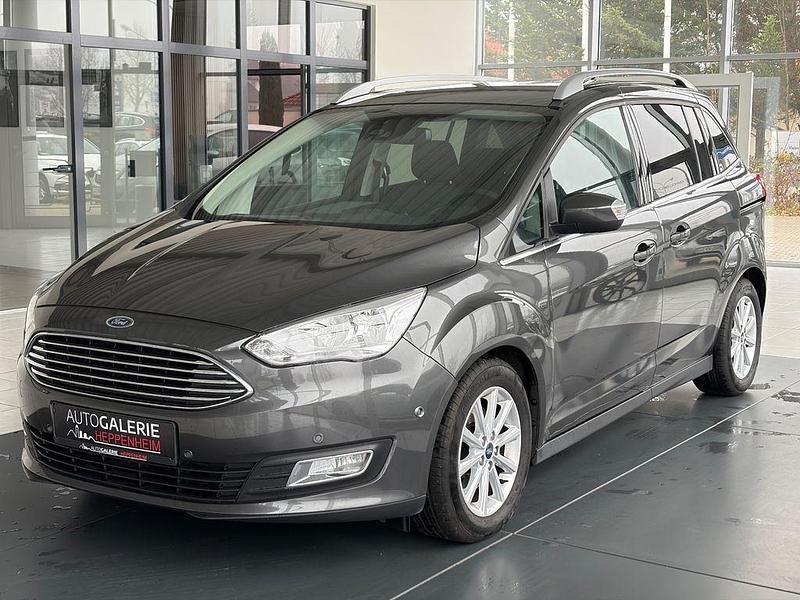 Grau Gebraucht 2018 Ford Grand C-Max Titanium Van / Kleinbus | 13.900 € (Etwas zu teuer) - Bild 1/4