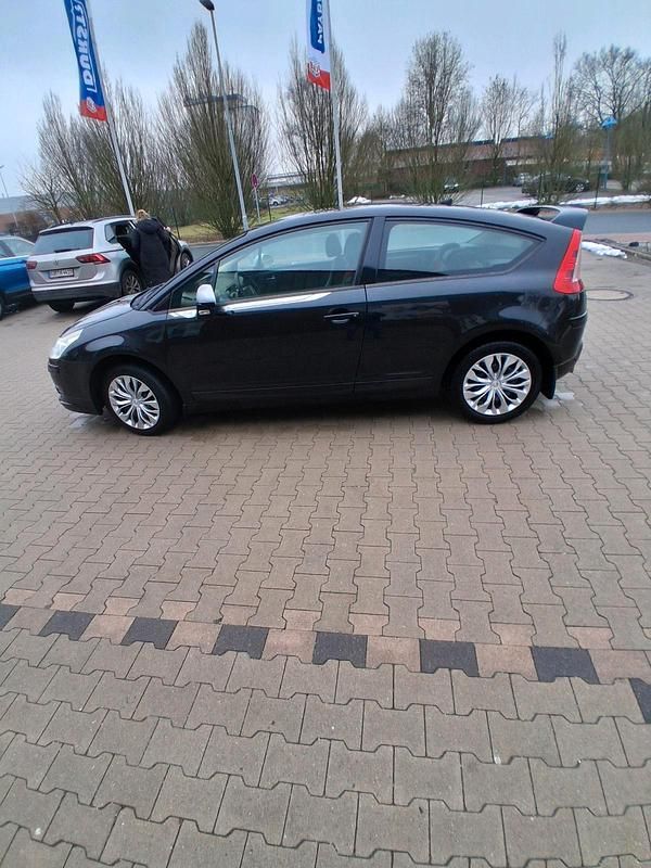 Gebraucht Citroën C4 108 PS (79 kW) 2005 Braun Coupé