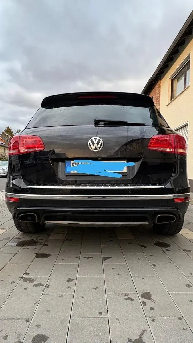 Używany VW Touareg 262 KM (192 kW) 2016 Czarny SUV