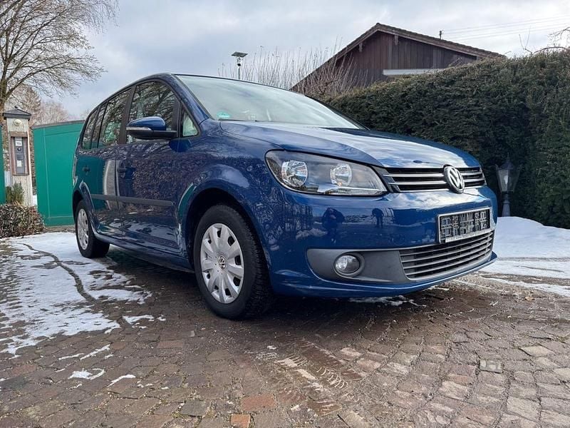 Blau Gebraucht 2011 VW Touran Trendline Van / Kleinbus | 6.800 € (Guter Preis) - Bild 1/4