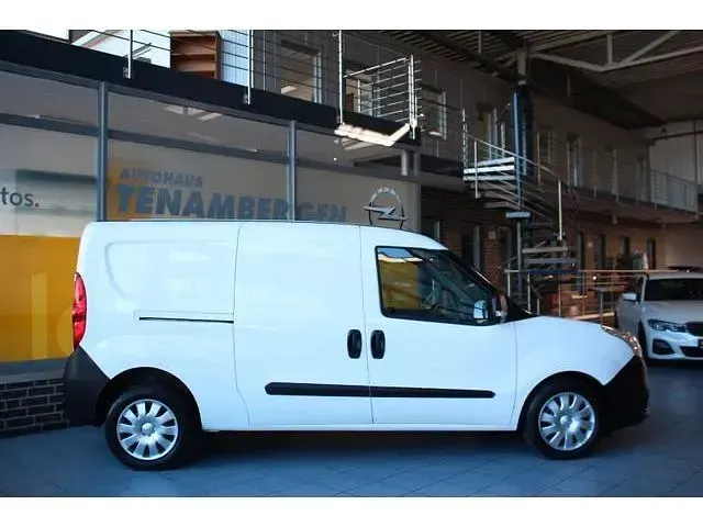 Gebraucht Opel Combo 105 PS (77 kW) 2018 Van / Kleinbus