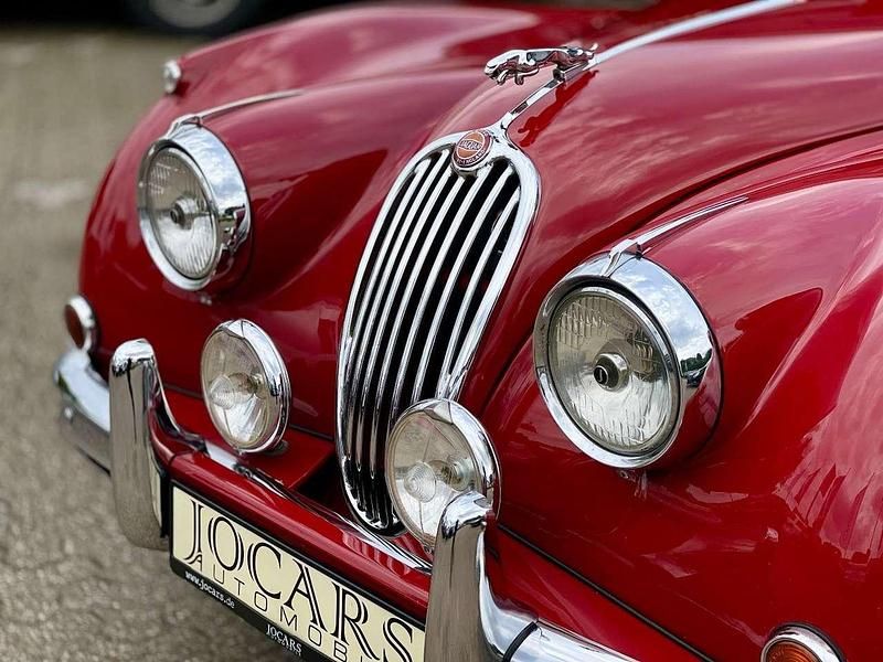 Gebraucht Jaguar XK 213 PS (156 kW) 1955 Rot Cabrio