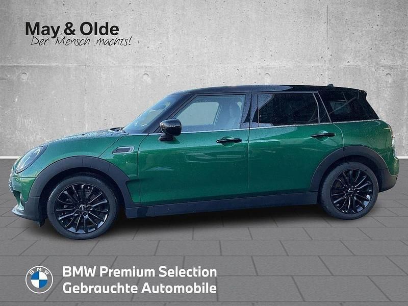 Gebraucht Mini Cooper Clubman Classic 136 PS (100 kW) 2022 British racing green iv metall Kombi