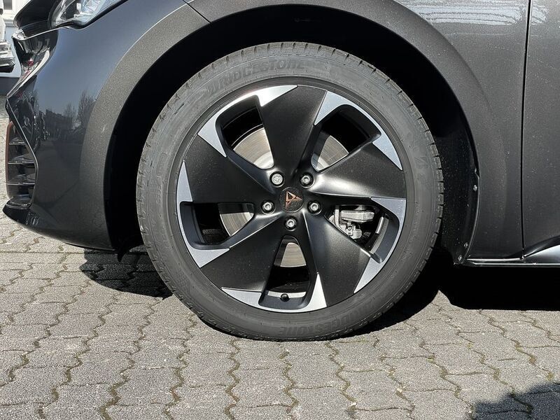 Gebraucht Cupra Born 169 kW (231 PS) 2024 Andere farbe Kleinwagen