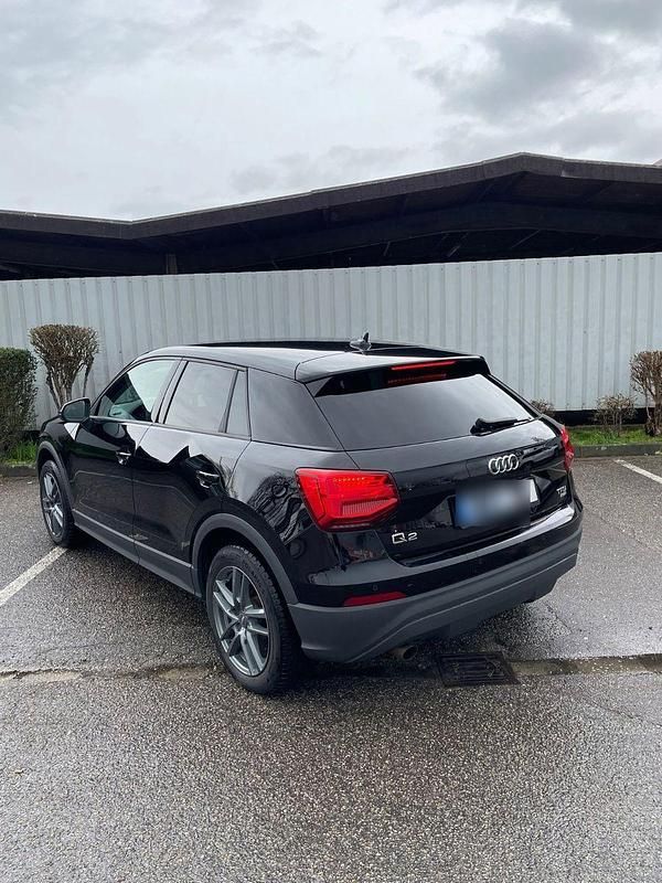 Gebraucht Audi Q2 116 PS (85 kW) 2018 Schwarz SUV