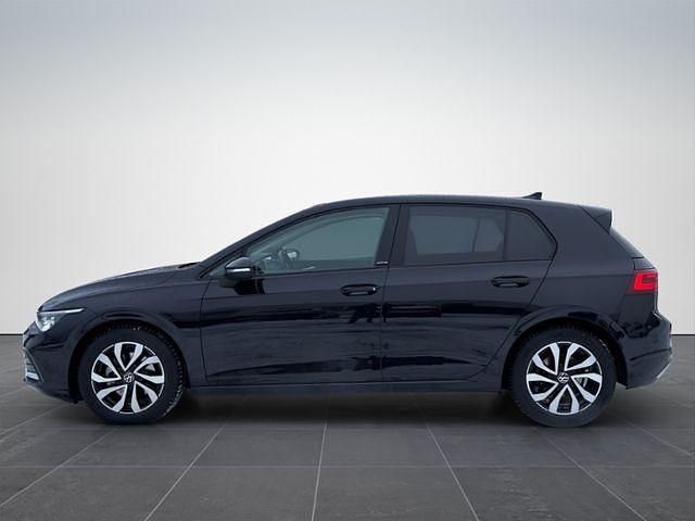 Gebraucht VW Golf VIII Active 150 PS (110 kW) 2022 Deep black perleffekt Limousine