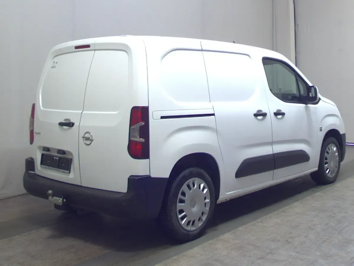 Gebraucht Opel Combo Edition 102 PS (75 kW) 2021 Weiß Van / Kleinbus