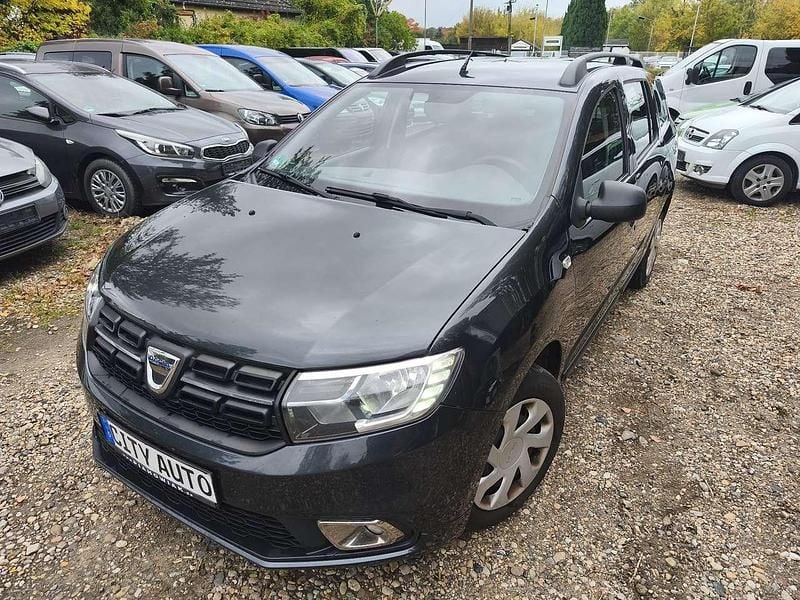 Grau "comete" Gebraucht 2018 Dacia Logan Essentiel Limousine | 3.970 € (Superpreis) - Bild 1/4