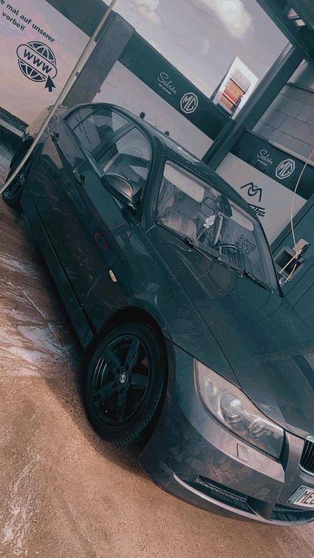 Gebraucht BMW 318 141 PS (103 kW) 2006 Grau Limousine