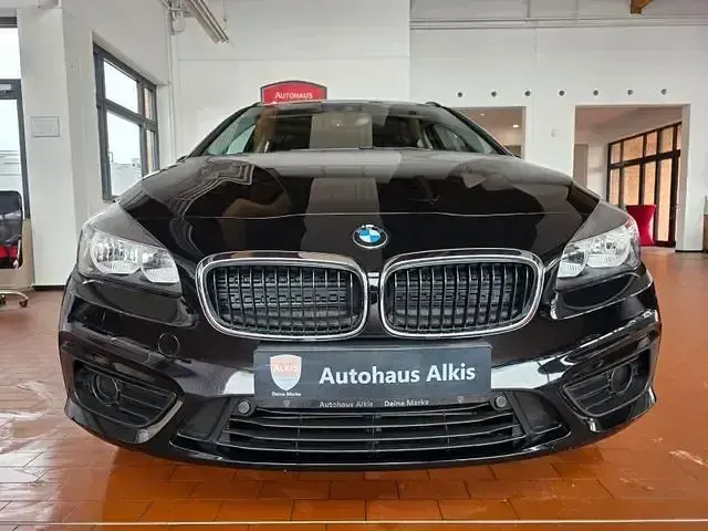 Gebraucht BMW 218 Active Tourer Sport Line 136 PS (100 kW) 2018 Schwarz Van / Kleinbus