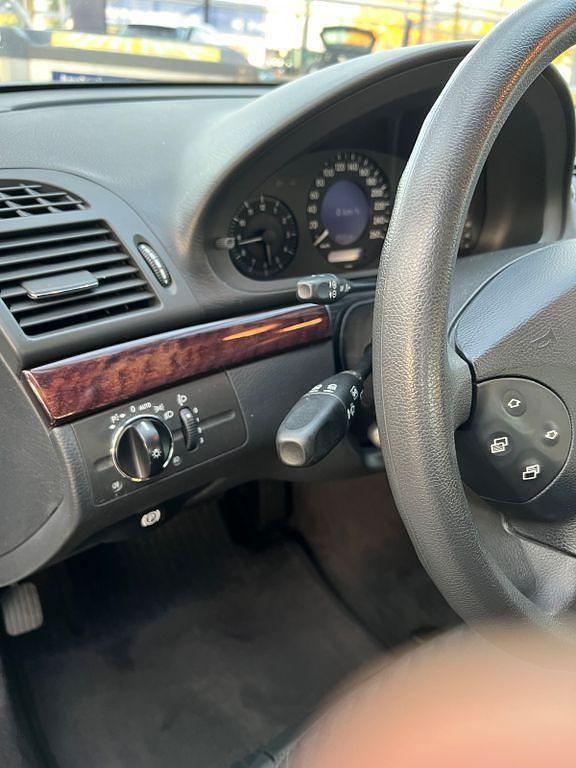 Gebraucht Mercedes E240 Elegance 177 PS (130 kW) 2003 Silber Limousine