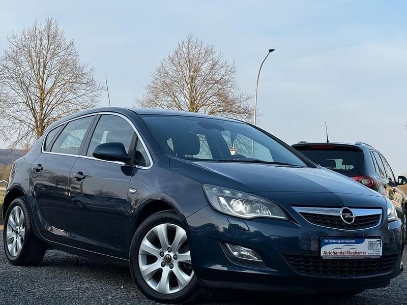 Gebraucht Opel Astra Innovation 110 PS (80 kW) 2011 Blau Limousine