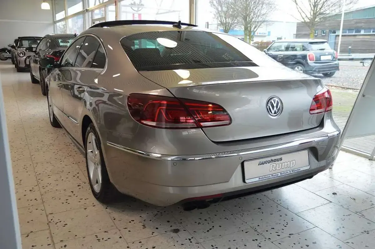 Gebraucht VW CC 160 PS (117 kW) 2012 Light brown metallic Limousine