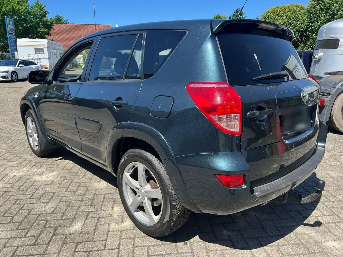 Gebraucht Toyota RAV4 177 PS (130 kW) 2007 Blau SUV