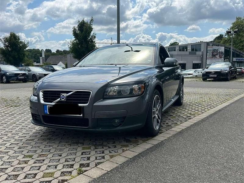 Grau Gebraucht 2009 Volvo C30 Kleinwagen | 3.500 € (Fairer Preis) - Bild 1/4