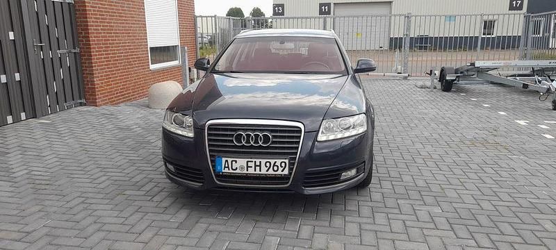 Blau Gebraucht 2011 Audi A6 Kombi | 4.450 € (Guter Preis) - Bild 1/4