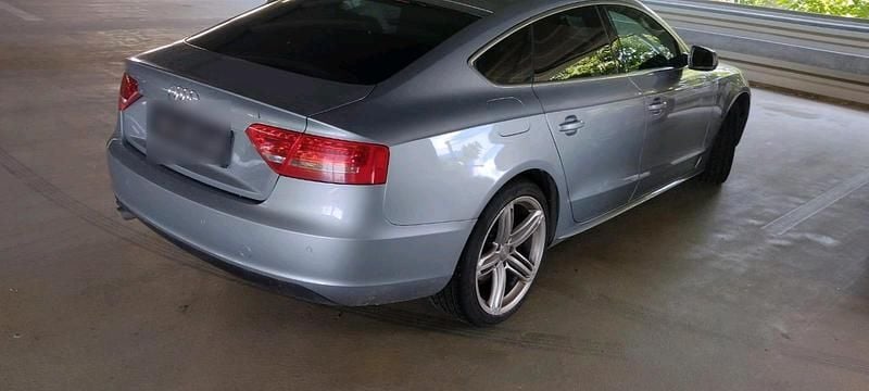 Blau Gebraucht 2010 Audi A5 Coupé | 8.250 € (Guter Preis) - Bild 1/4