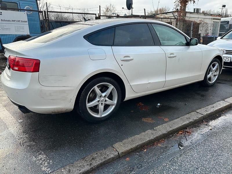 Gebraucht Audi A5 Sportback 170 PS (125 kW) 2013 Silber Kleinwagen