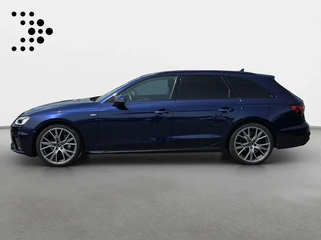Używany Audi A4 S-Line 204 KM (150 kW) 2022 Niebieski Kombi